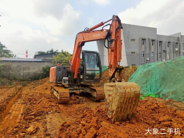 日立 EX70 挖掘机