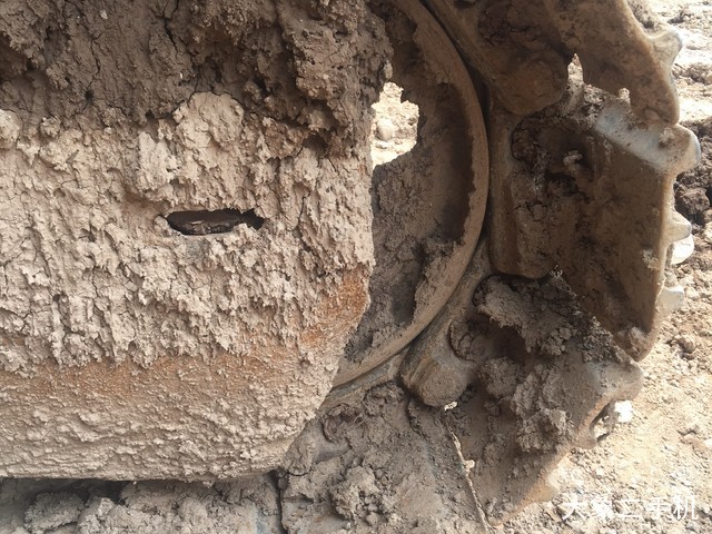 徐工 XE135B 挖掘机