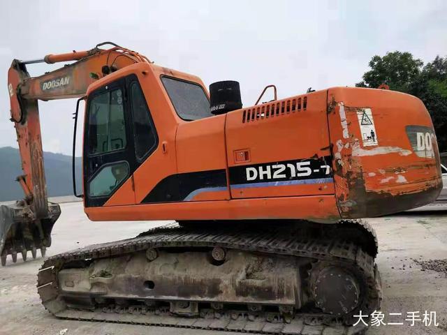 斗山 DH215-7 挖掘机