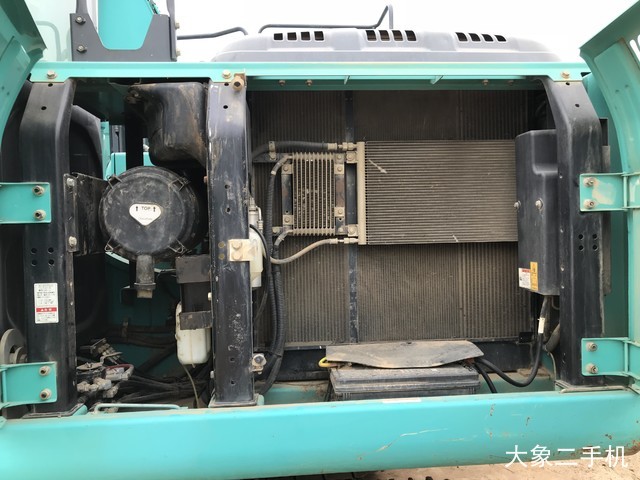 神钢 SK200-10 挖掘机