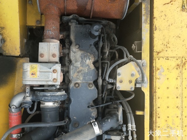 小松 PC220-8 挖掘机