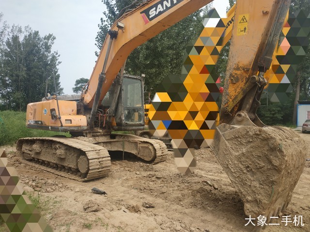 三一重工 SY215C 挖掘机