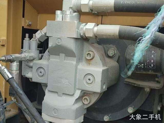 雷沃重工 FR80D 挖掘机