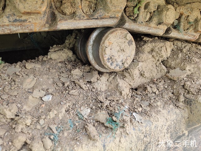 雷沃重工 FR220E 挖掘机