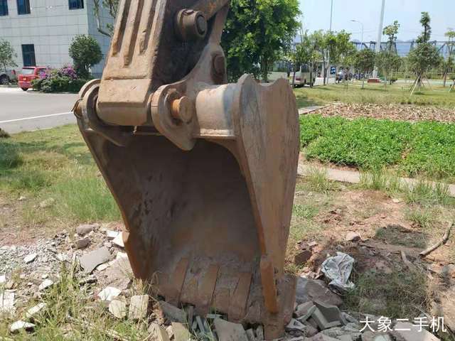 三一重工 SY215C 挖掘机