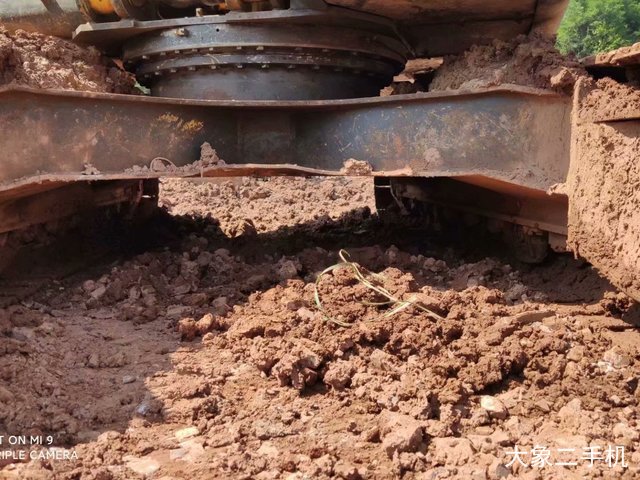 现代 R225LC-7 挖掘机