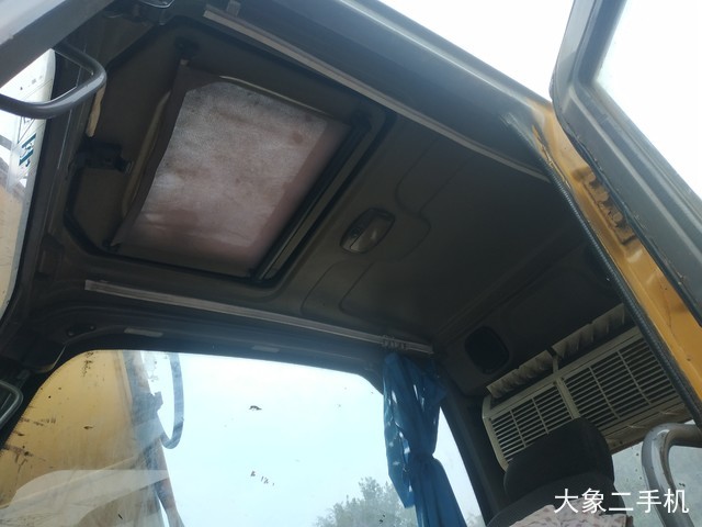 徐工 XE135B 挖掘机