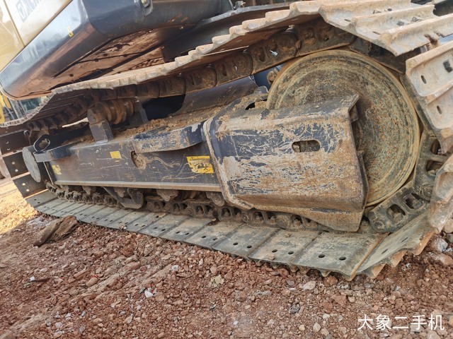 徐工 XE75D 挖掘机