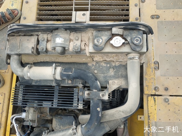 小松 PC200-8 挖掘机