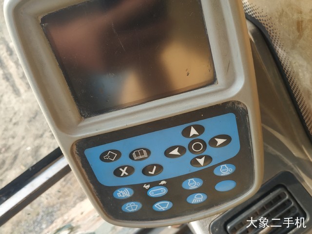 龙工 LG6215 挖掘机