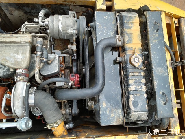 现代 R130W-5 挖掘机