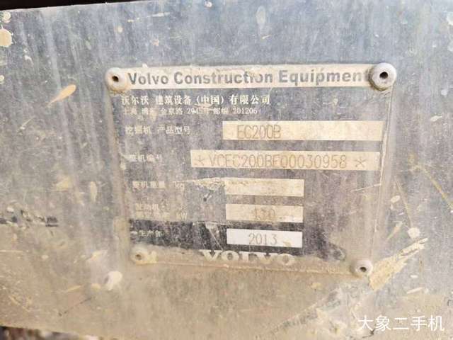 沃尔沃 EC200B 挖掘机