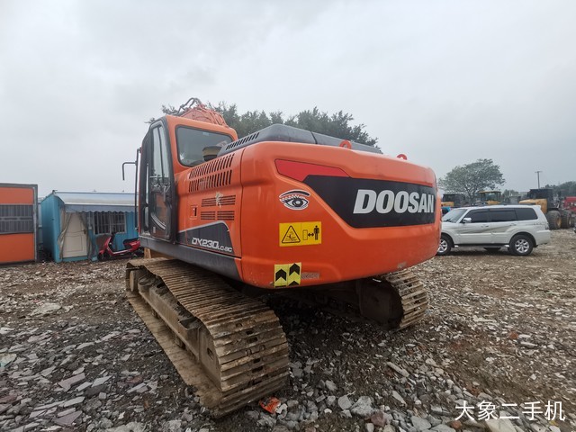 斗山 DH220LC-9E 挖掘机