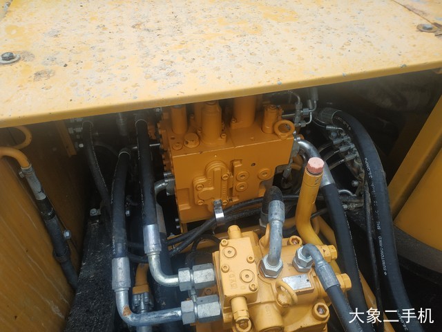 三一重工 SY215C-10 挖掘机