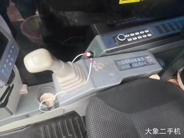 徐工 XE135D 挖掘机