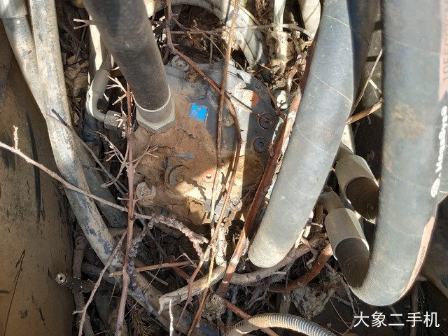 山东临工 E680F 挖掘机