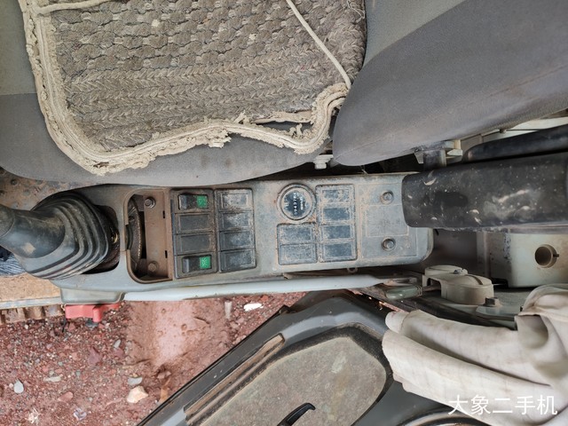 山东临工 LG6150 挖掘机