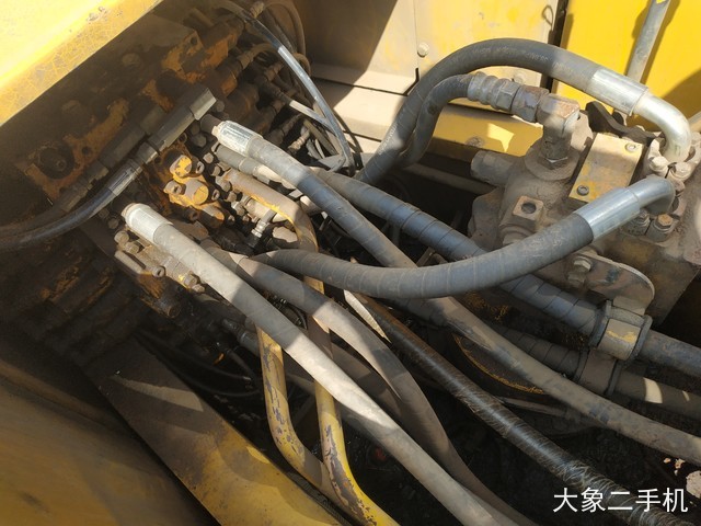 小松 PC220-7 挖掘机