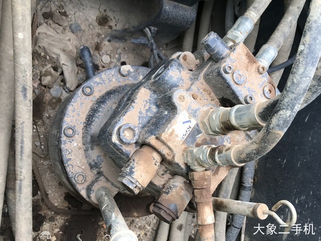 神钢 SK210LC-8 挖掘机