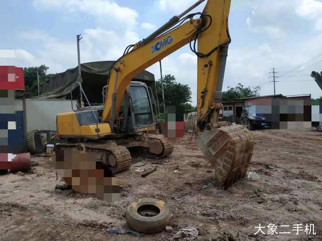 徐工 XE135B 挖掘机