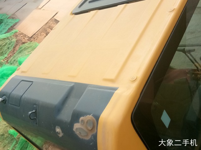 小松 PC240LC-8M0 挖掘机