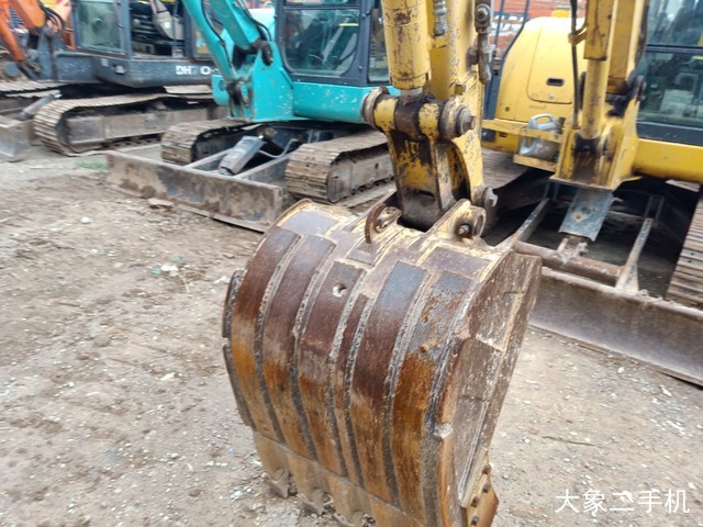 小松 PC56-7 挖掘机