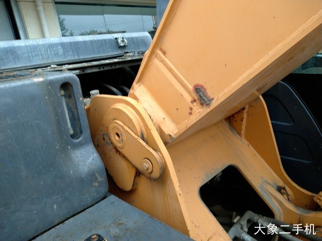 凯斯 CX300B 挖掘机