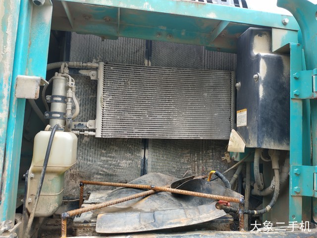 神钢 SK260LC-8 挖掘机