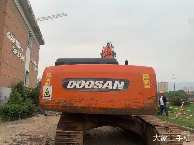 斗山 DH225LC-7 挖掘机