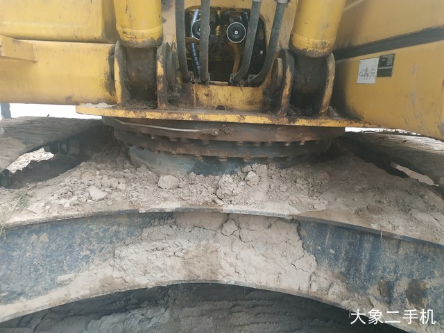 小松 PC220-8M0 挖掘机