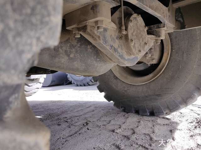 柳工 CLG856H 装载机