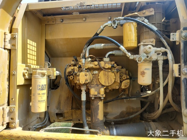 卡特彼勒 326DL 挖掘机