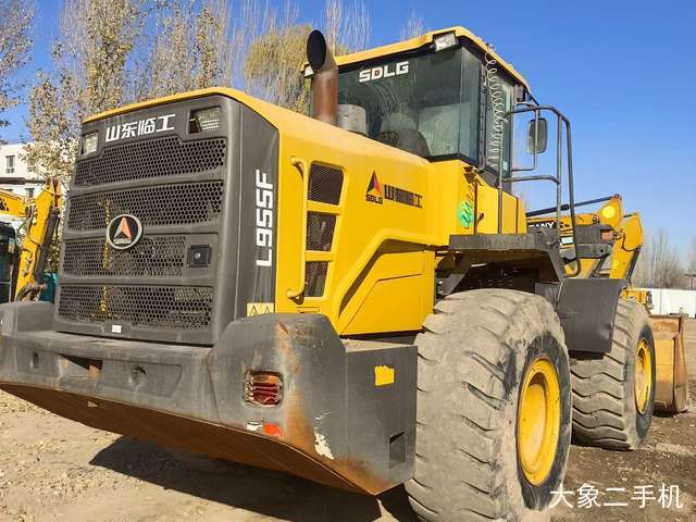 山东临工 L955F 装载机