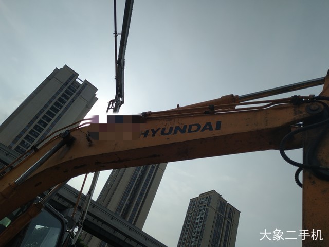 现代 R210W-7 挖掘机