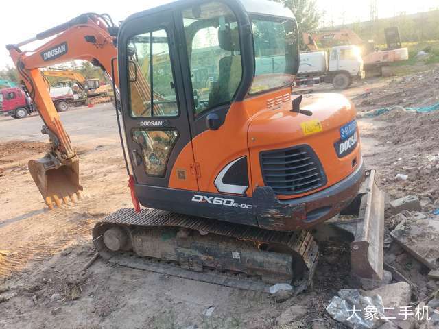 斗山 DX60E-9C 挖掘机