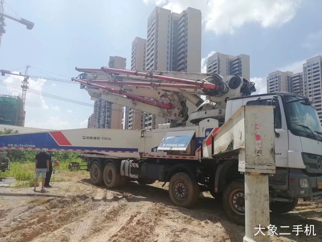 中联重科 ZLJ5440THBK 56X-6RZ奔驰 泵车