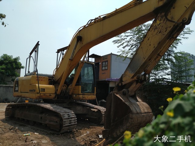 小松 PC200-8 挖掘机