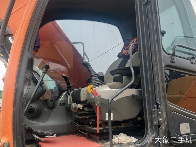 斗山 DX215-9C 挖掘机