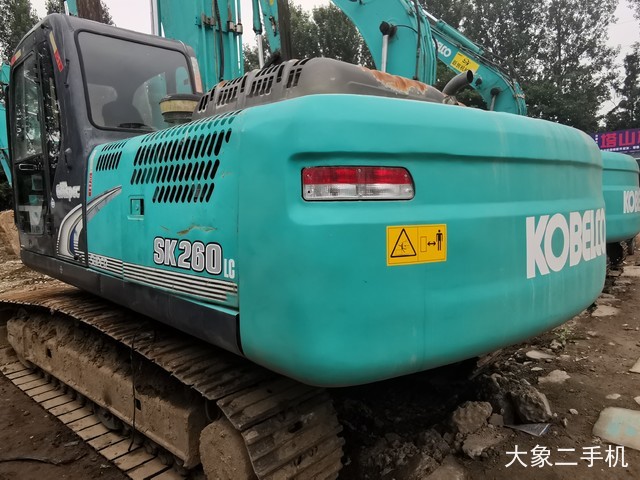 神钢 SK250 挖掘机