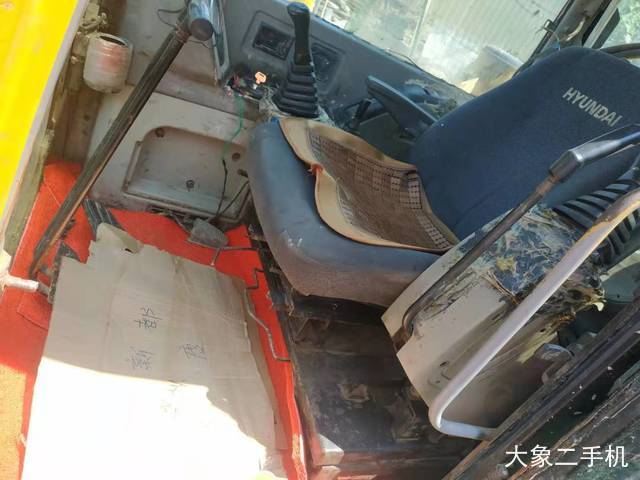 现代 R60-7 挖掘机