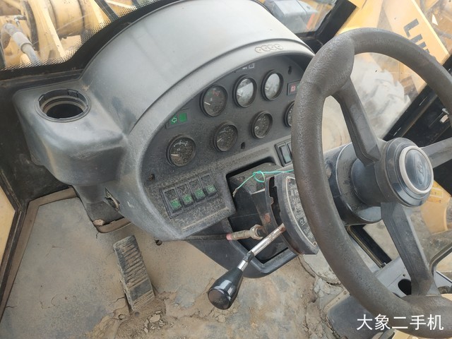 成工 CG955 装载机