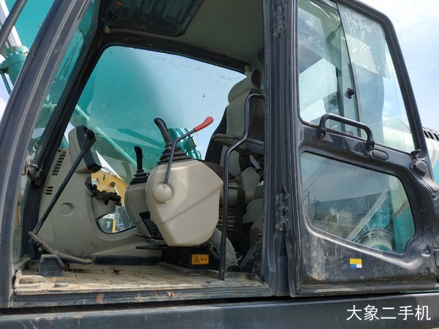 神钢 SK250-10 挖掘机