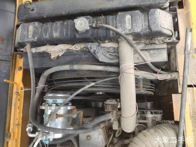 现代 R210W-5 挖掘机