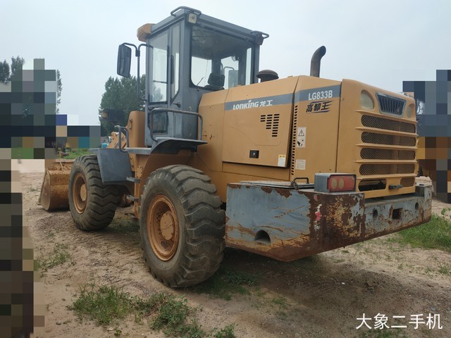 龙工 LG833B 装载机