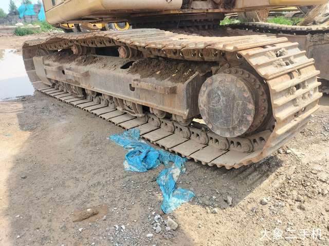 卡特彼勒 新一代Cat®323液压 挖掘机