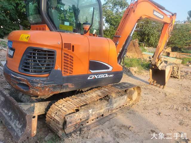 斗山 DX60E-9C 挖掘机