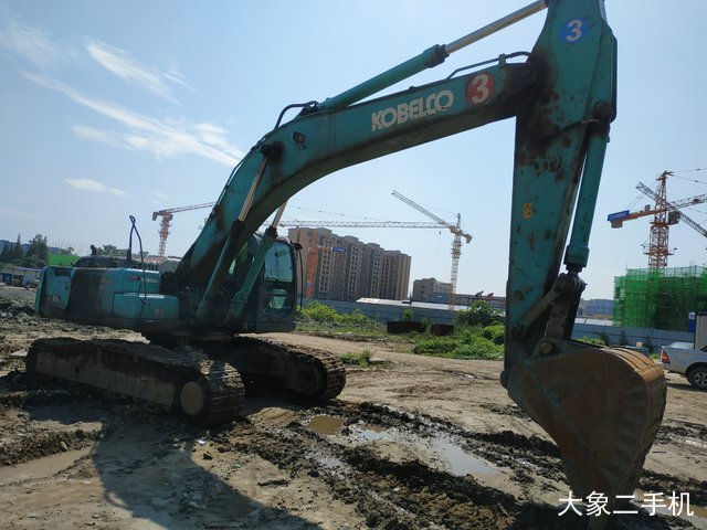 神钢 SK350LC-8 挖掘机