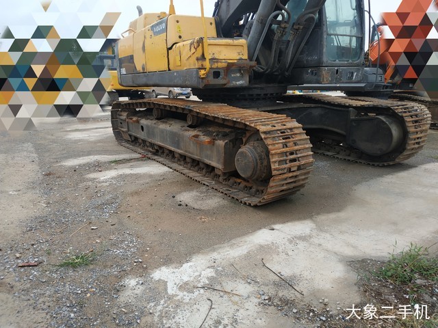 沃尔沃 EC480DL 挖掘机