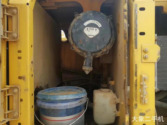 小松 PC210LC-8(600mm履带板) 挖掘机