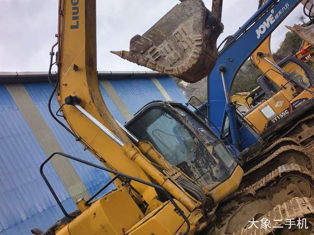 柳工 CLG915D 挖掘机